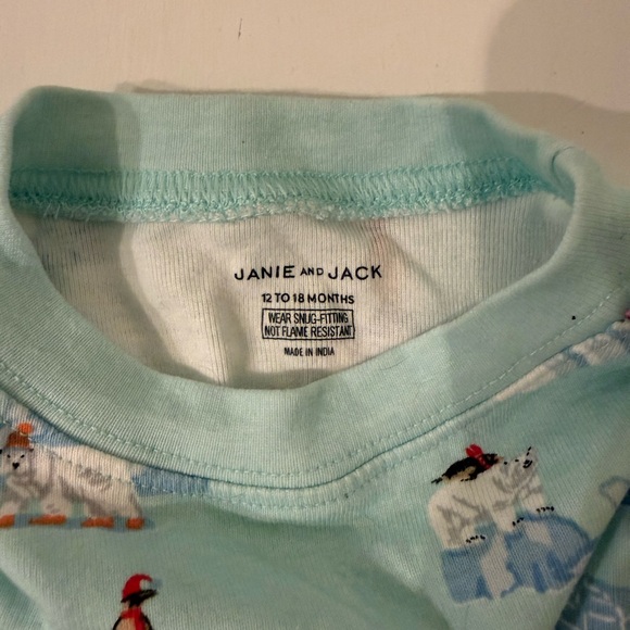 12-18M NWT Janie and Jack Arctic Pajama Set - Picture 3 of 4